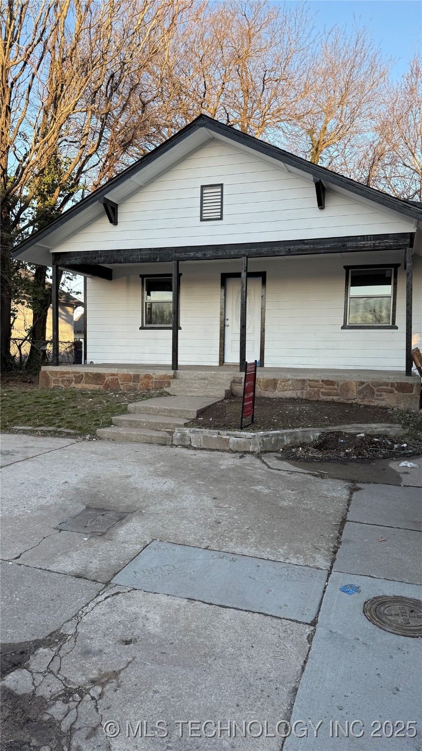 19 N Union Avenue Property Photo 1