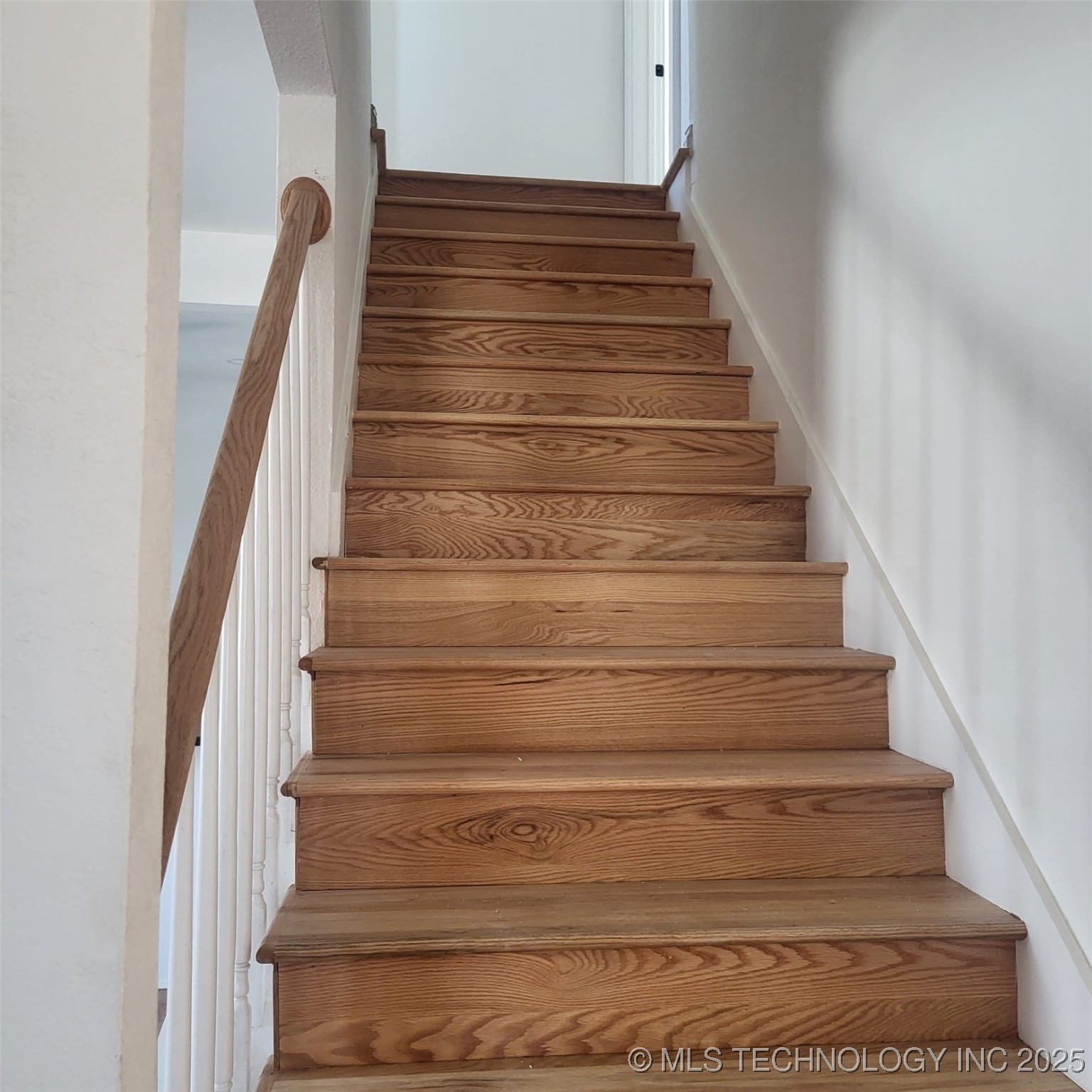19 N Union Avenue Property Photo 14