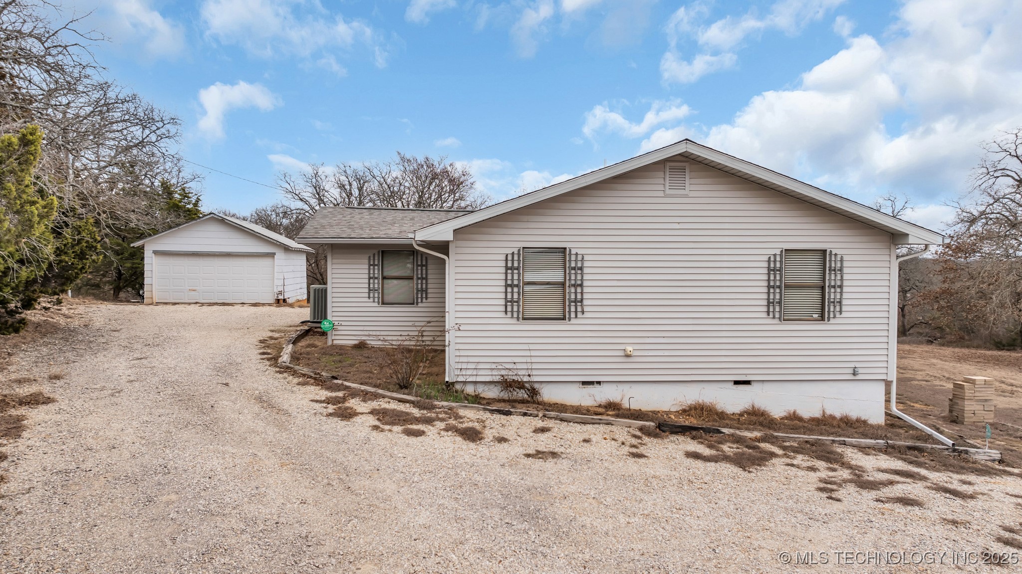 3103 Chickasaw Property Photo