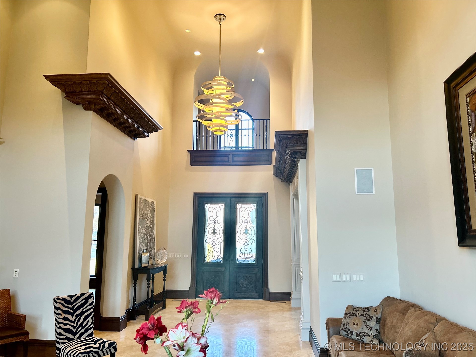 5701 Mistletoe Court Property Photo 4
