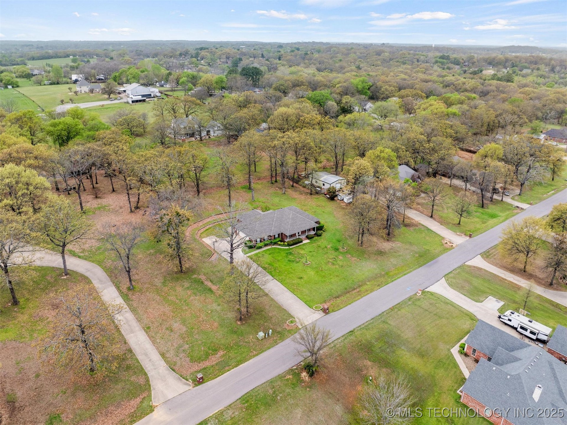 5353 Stonebriar Circle Property Photo 8