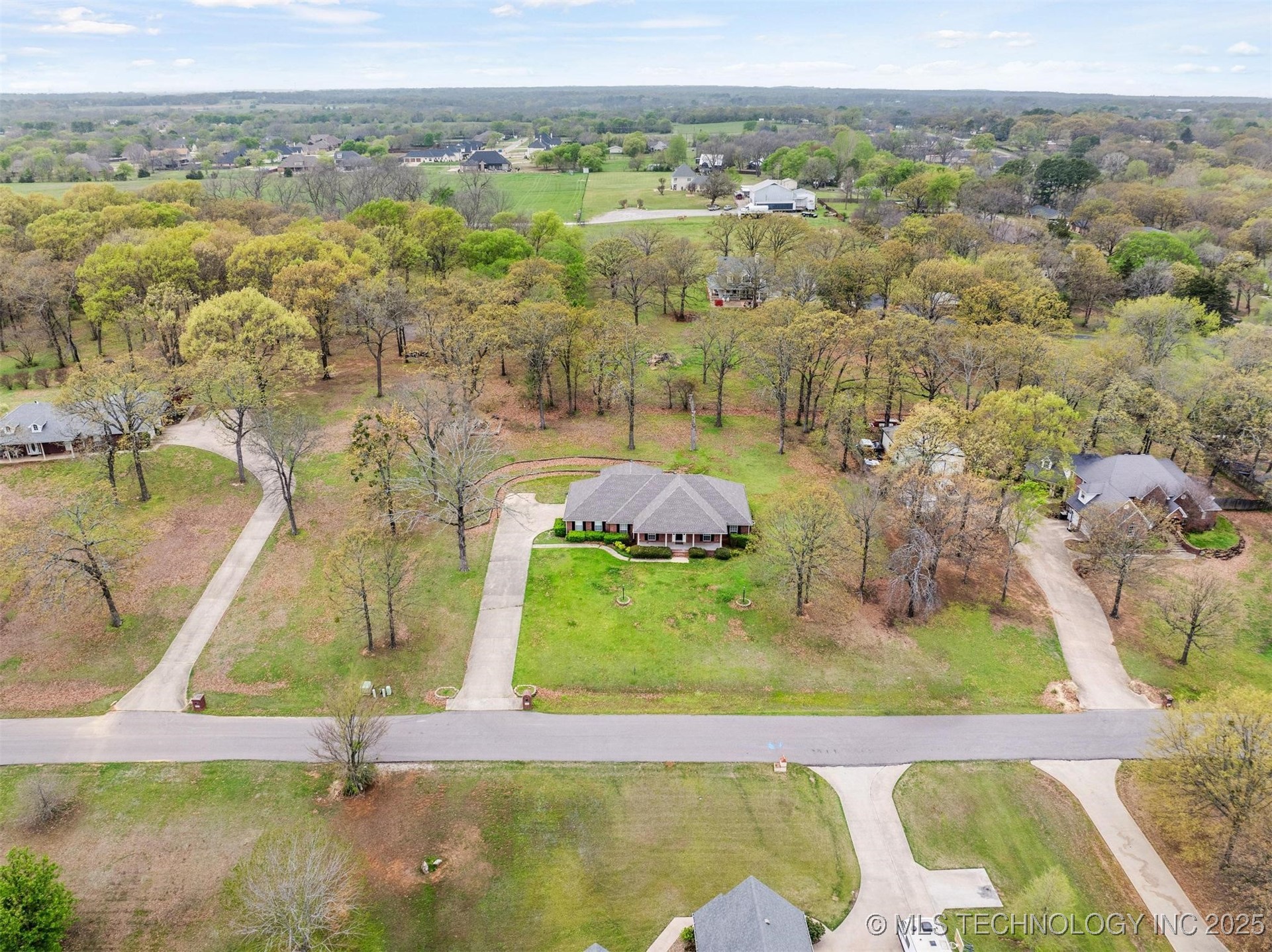 5353 Stonebriar Circle Property Photo 10