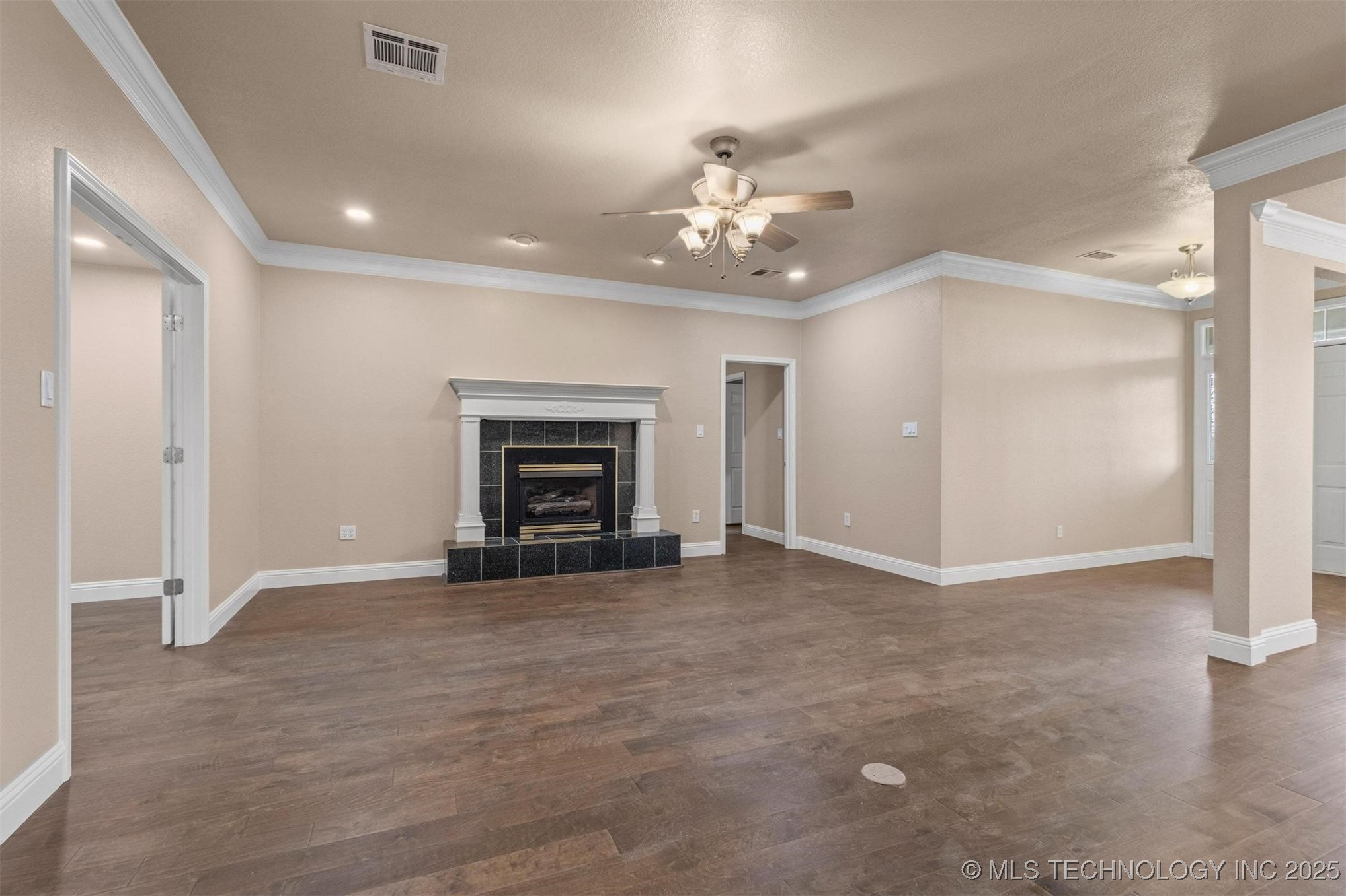 5353 Stonebriar Circle Property Photo 26