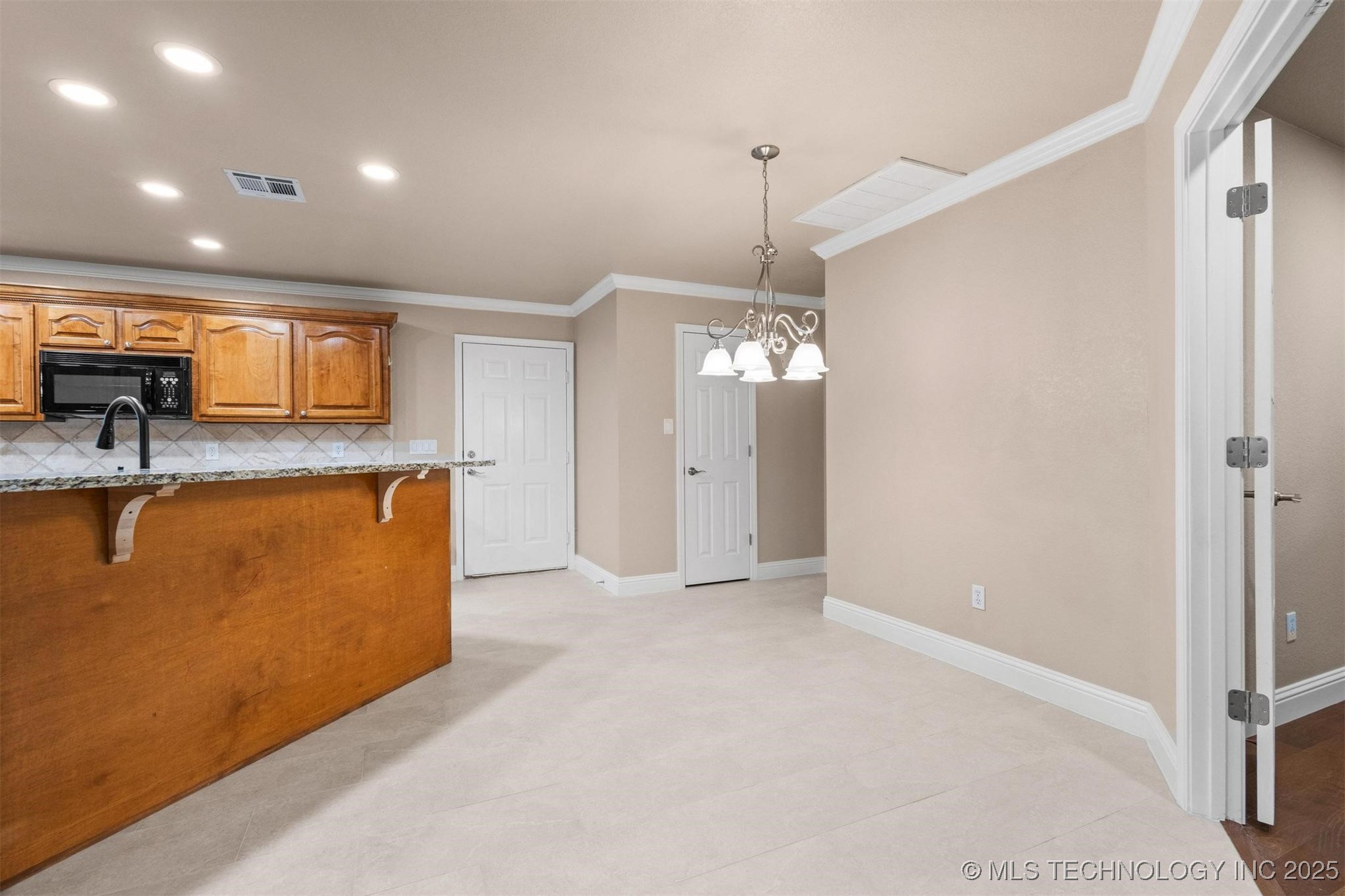 5353 Stonebriar Circle Property Photo 31
