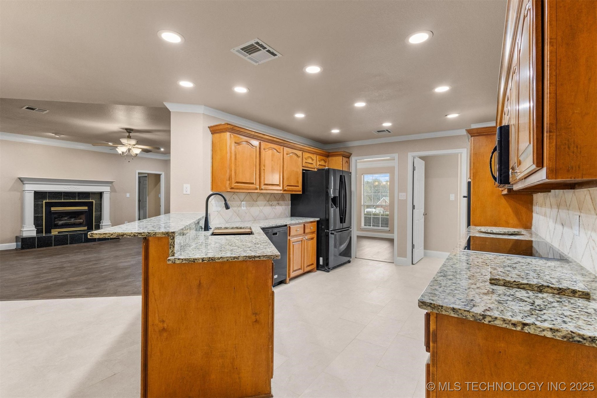 5353 Stonebriar Circle Property Photo 37
