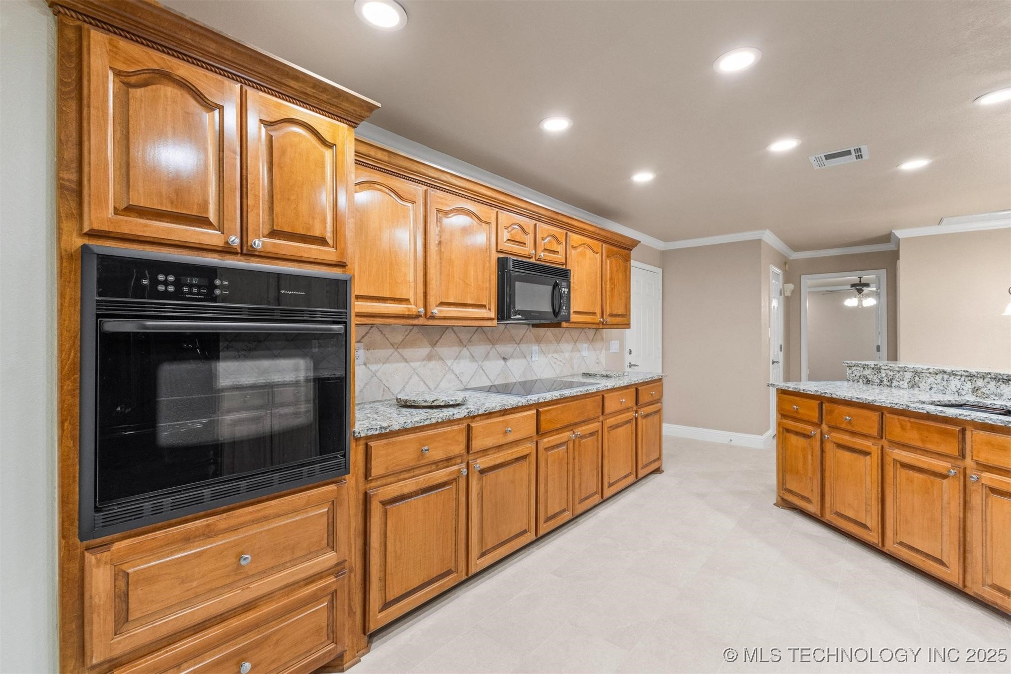 5353 Stonebriar Circle Property Photo 39