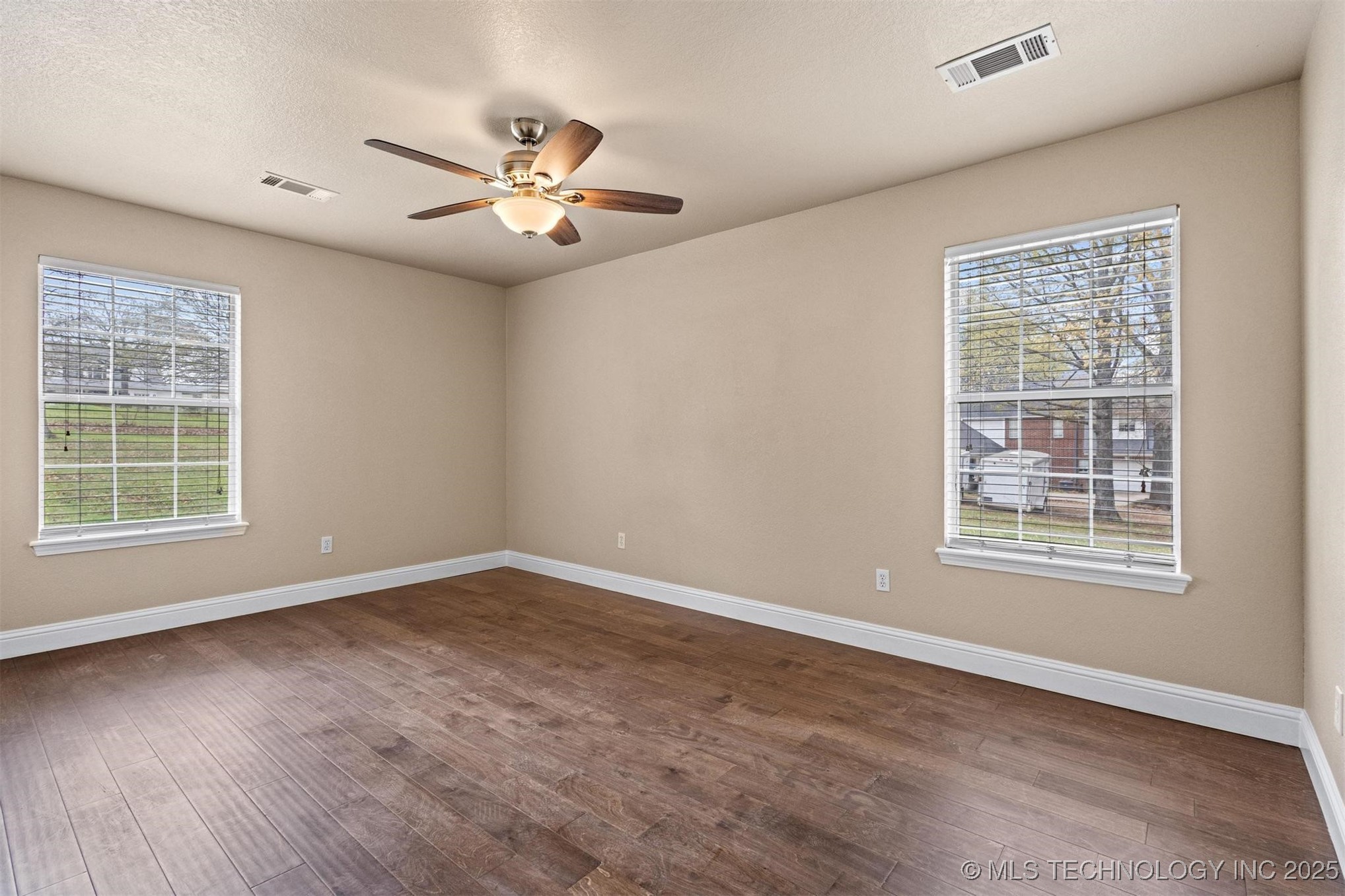 5353 Stonebriar Circle Property Photo 63