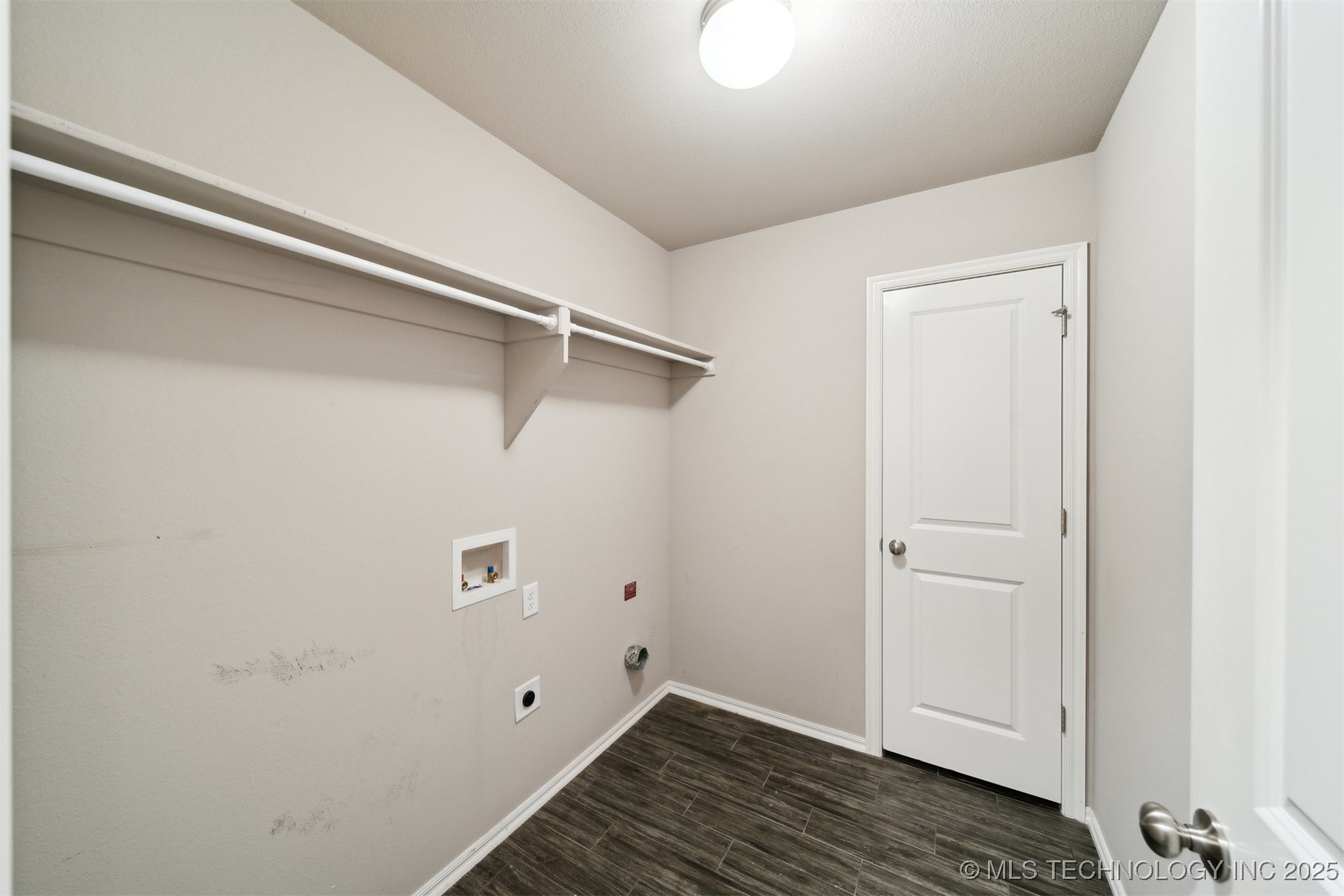 2008 W Huntsville Place Property Photo 16