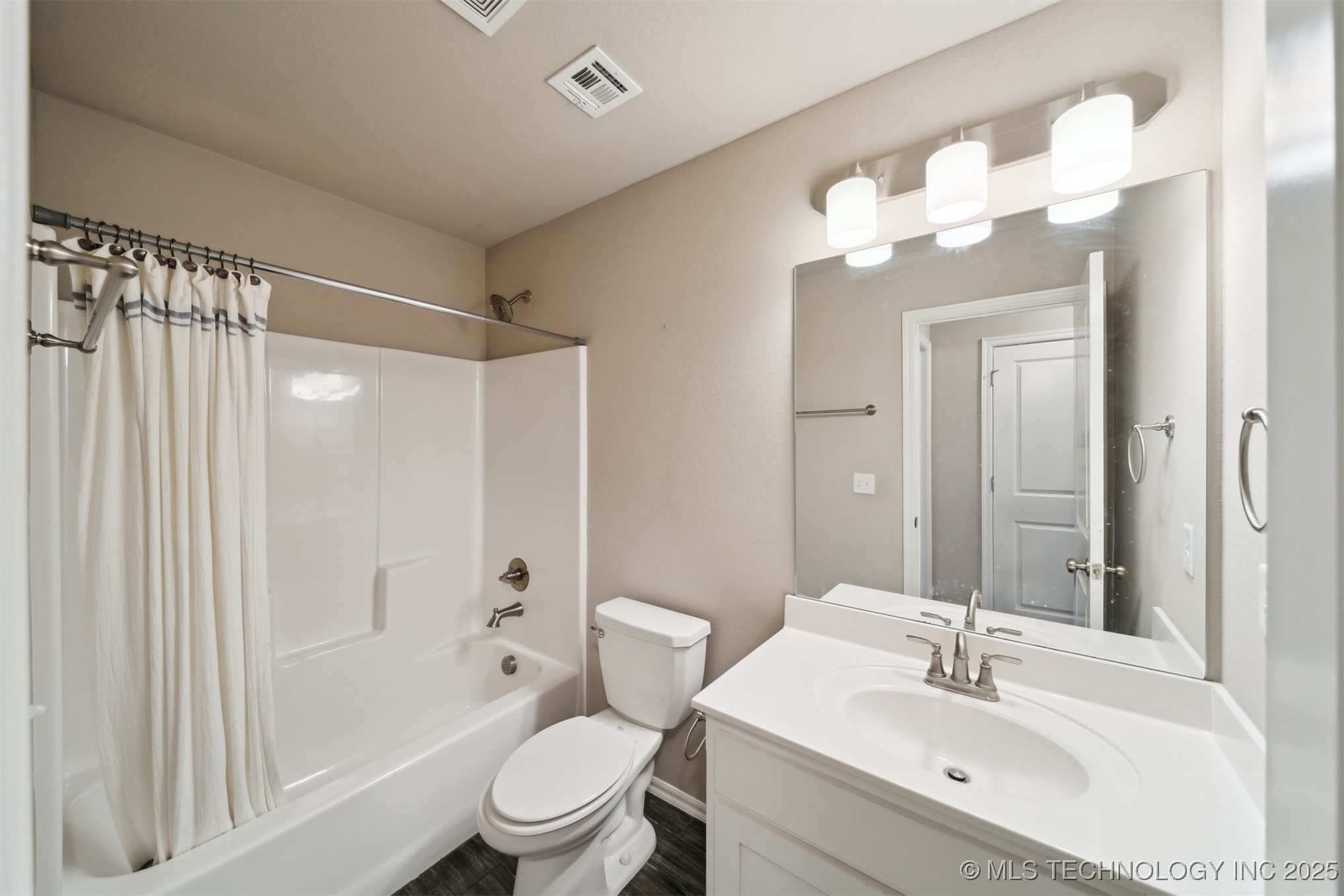 2008 W Huntsville Place Property Photo 19
