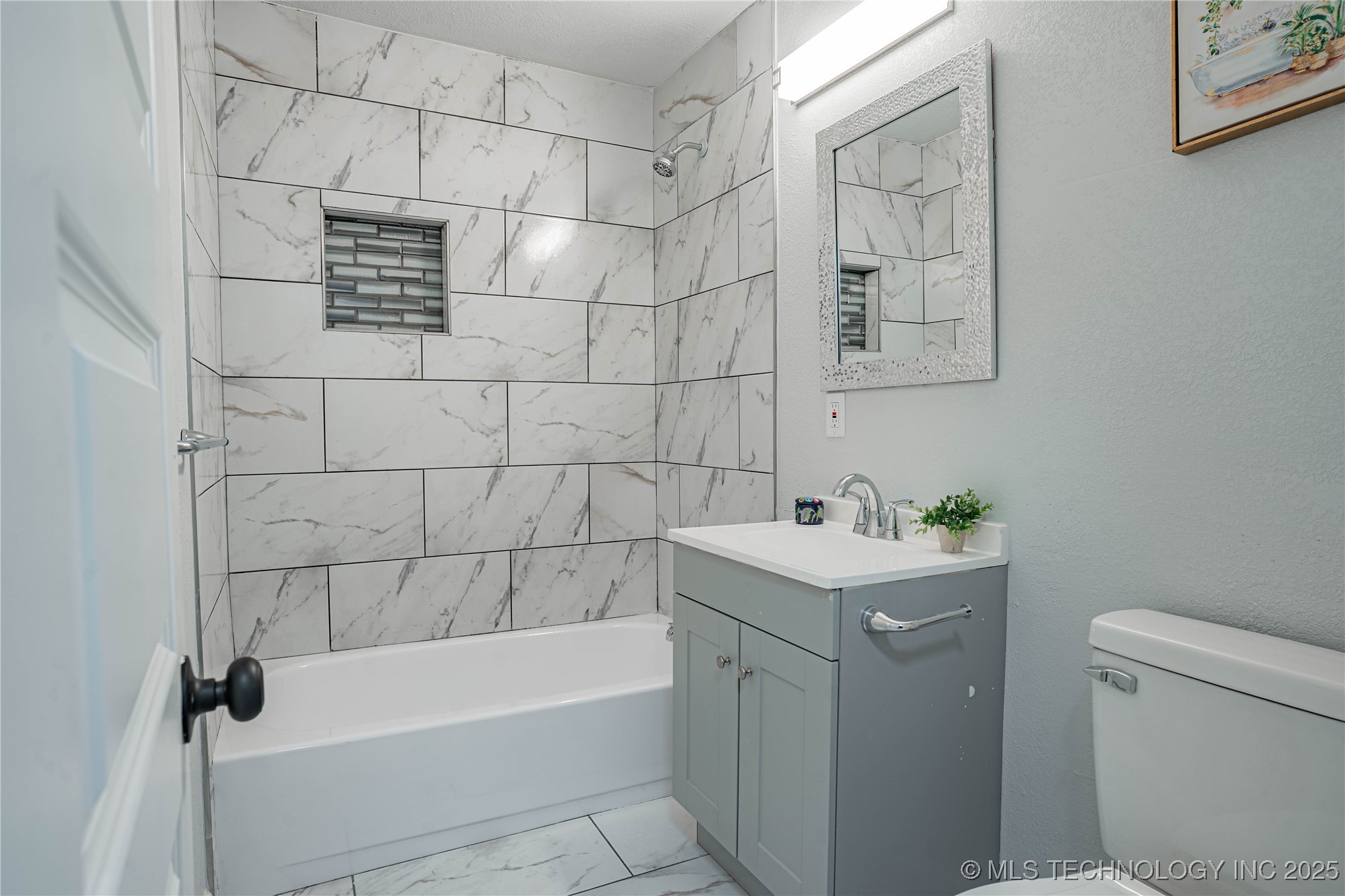 513 E Marshall Street Property Photo 26
