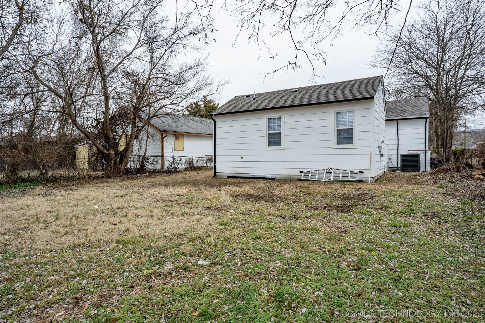 513 E Marshall Street Property Photo 34