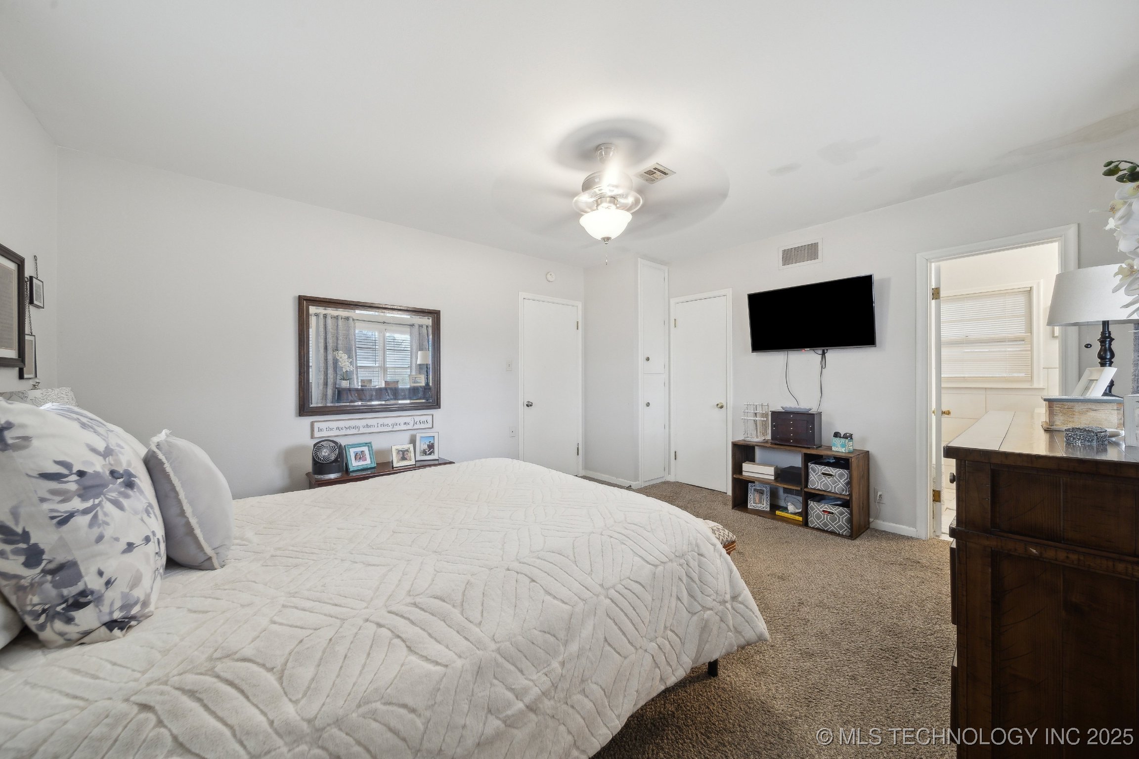 2516 Elmira Street Property Photo 21