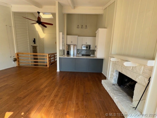 1527 S Riverside Drive 1527 Property Photo 7