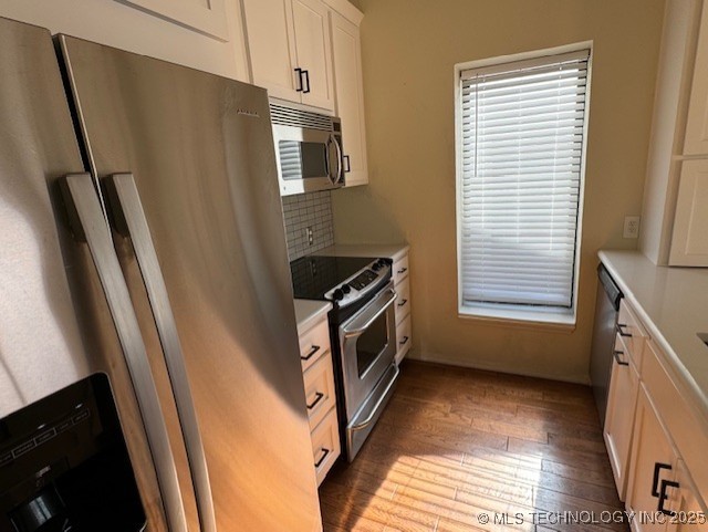 1527 S Riverside Drive 1527 Property Photo 12