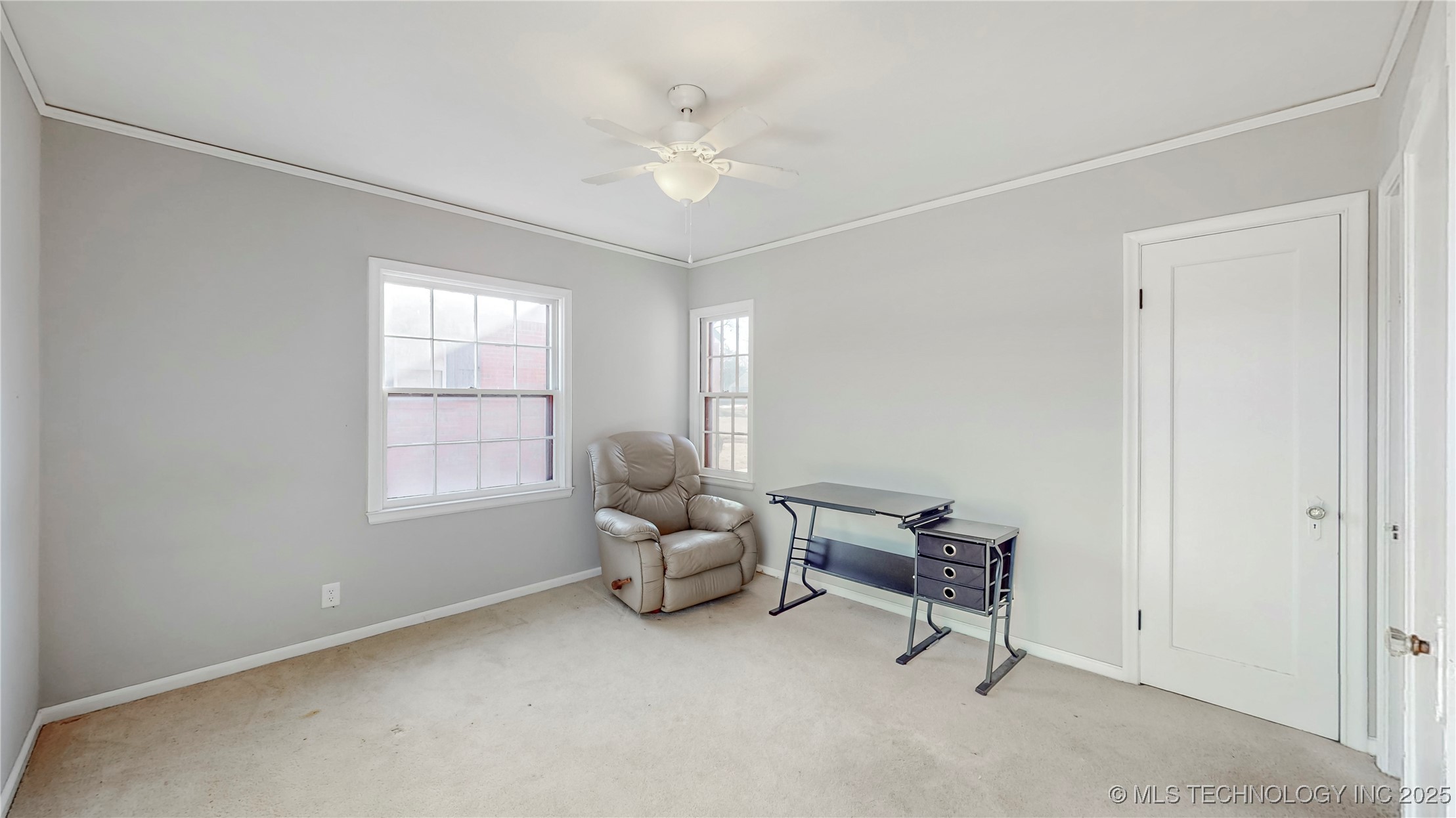 3923 E 11th Place Property Photo 16