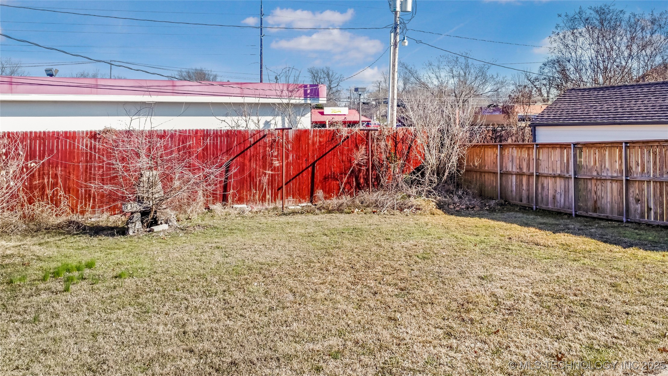 3923 E 11th Place Property Photo 23
