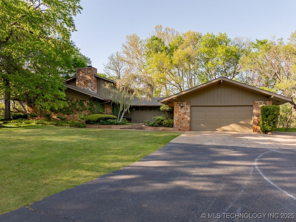 2300 Woodland Springs Drive Property Photo