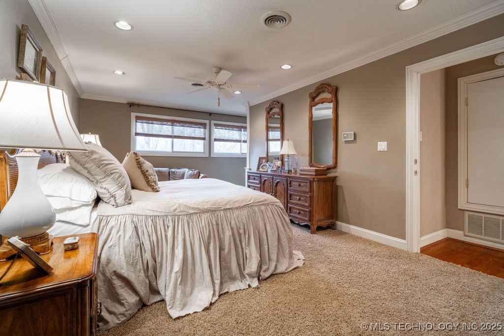 2300 Woodland Springs Drive Property Photo 31