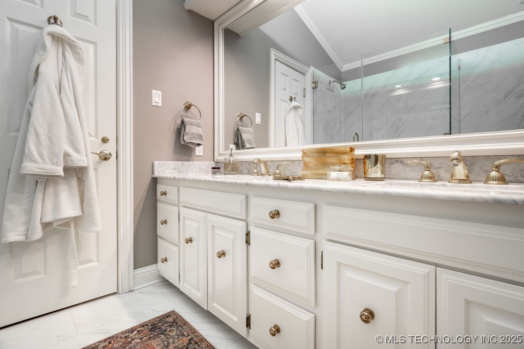2300 Woodland Springs Drive Property Photo 43