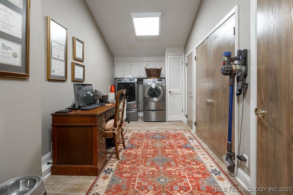 2300 Woodland Springs Drive Property Photo 45