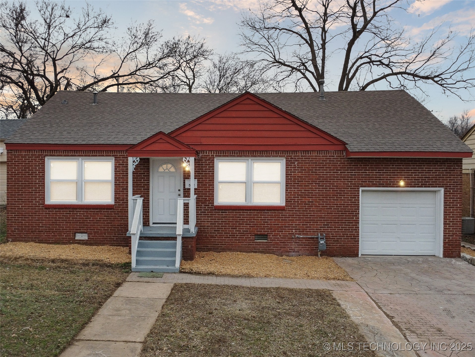 3522 E Jasper Street Property Photo