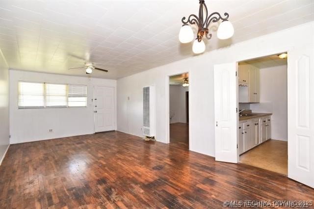 1120 S Wood Avenue Property Photo 3