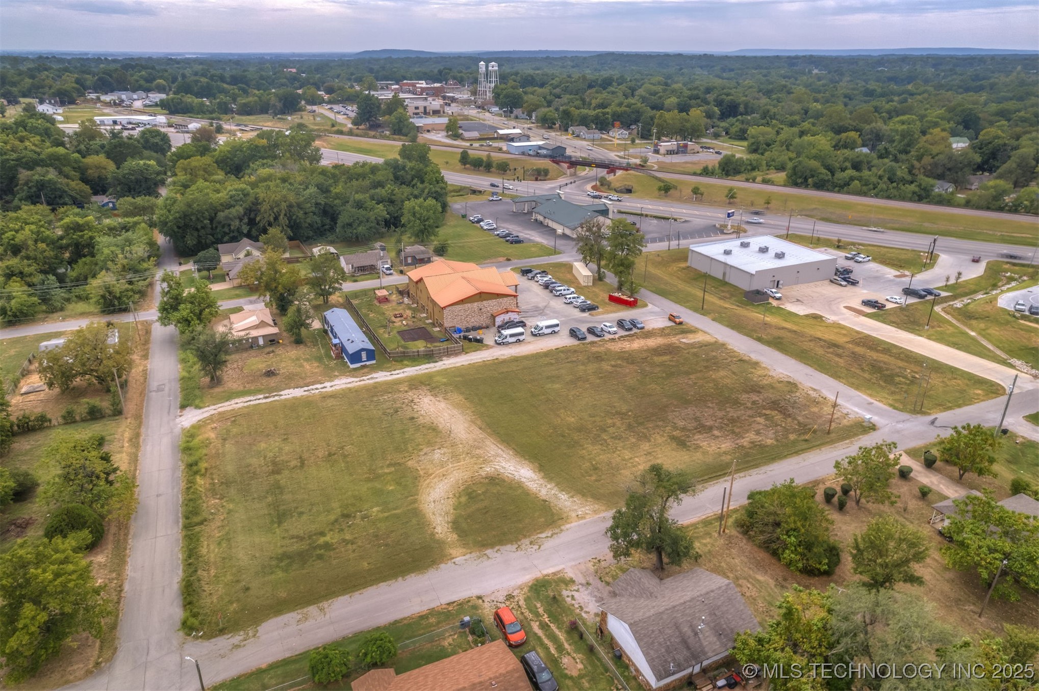 E Dogwood Street Property Photo