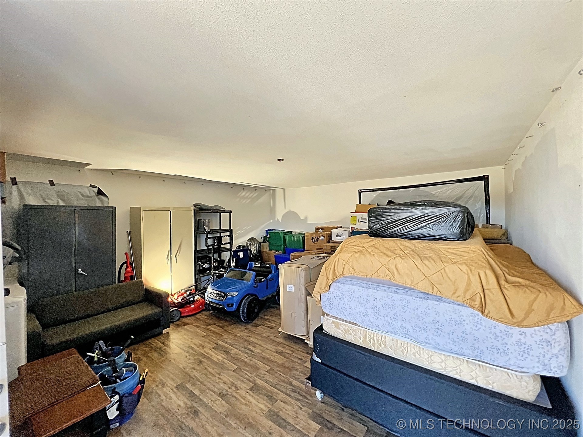 27712 S 600 Road Property Photo 4