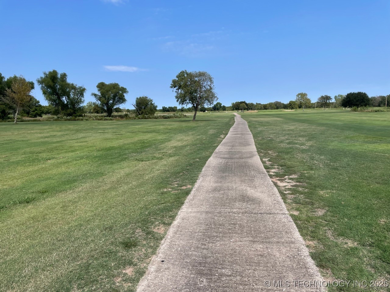 Red River Property Photo 8