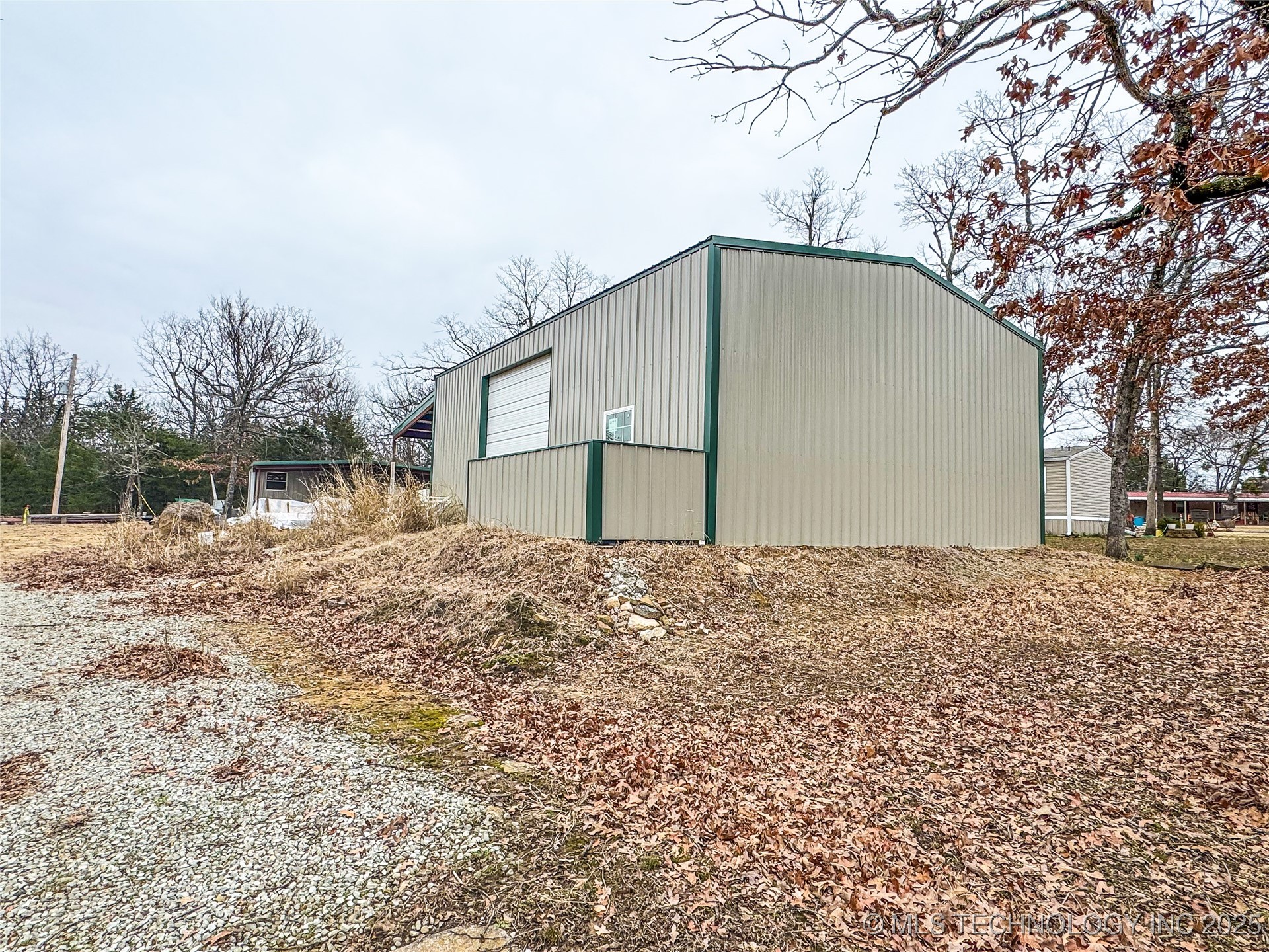 428 Five Tribes Property Photo