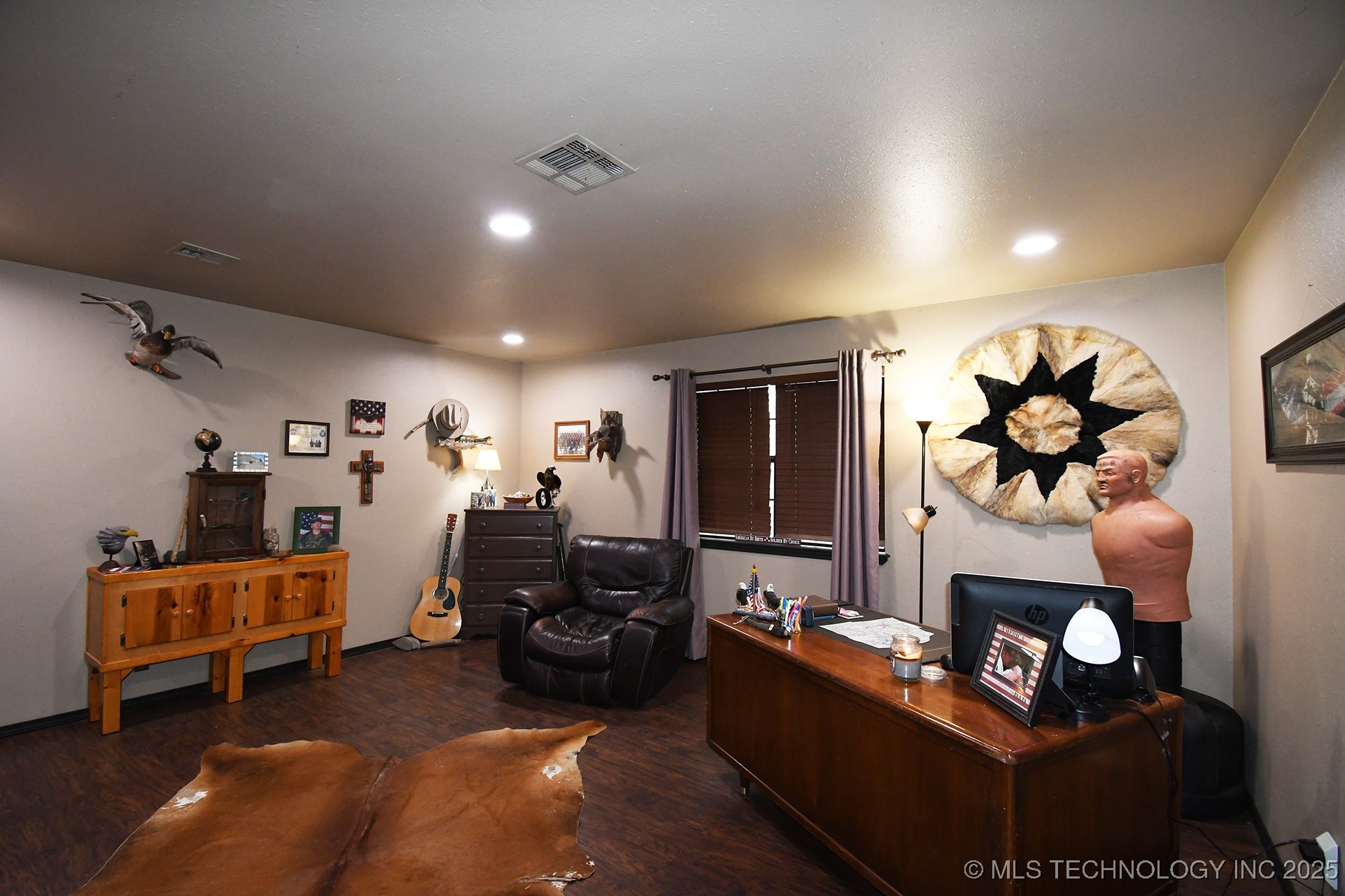 112 E 4th Street Property Photo 26