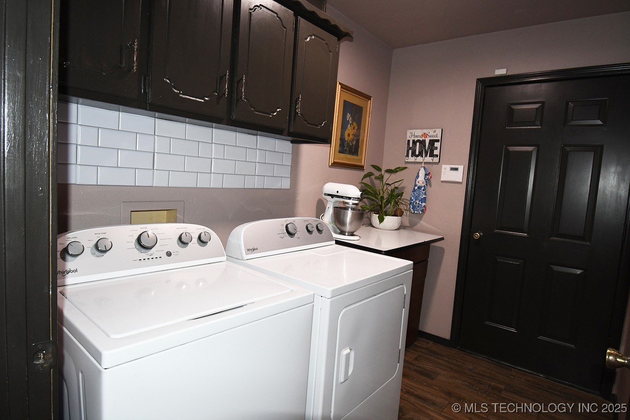 112 E 4th Street Property Photo 33