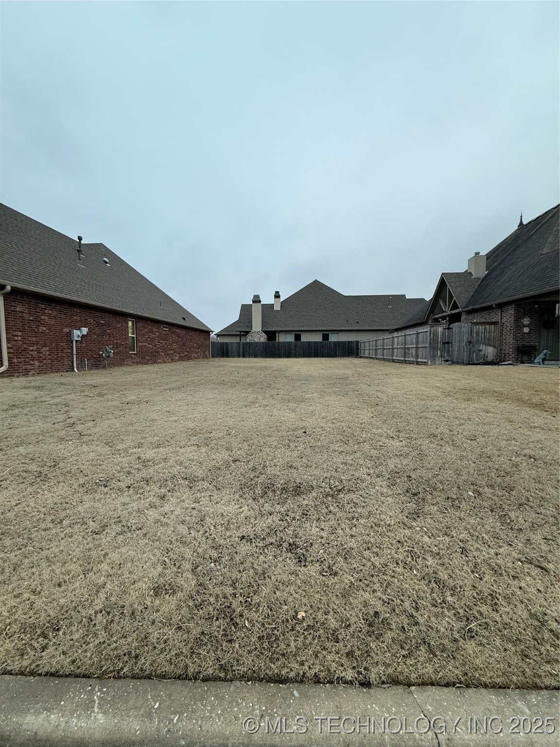 1563 S Hickory Street Property Photo