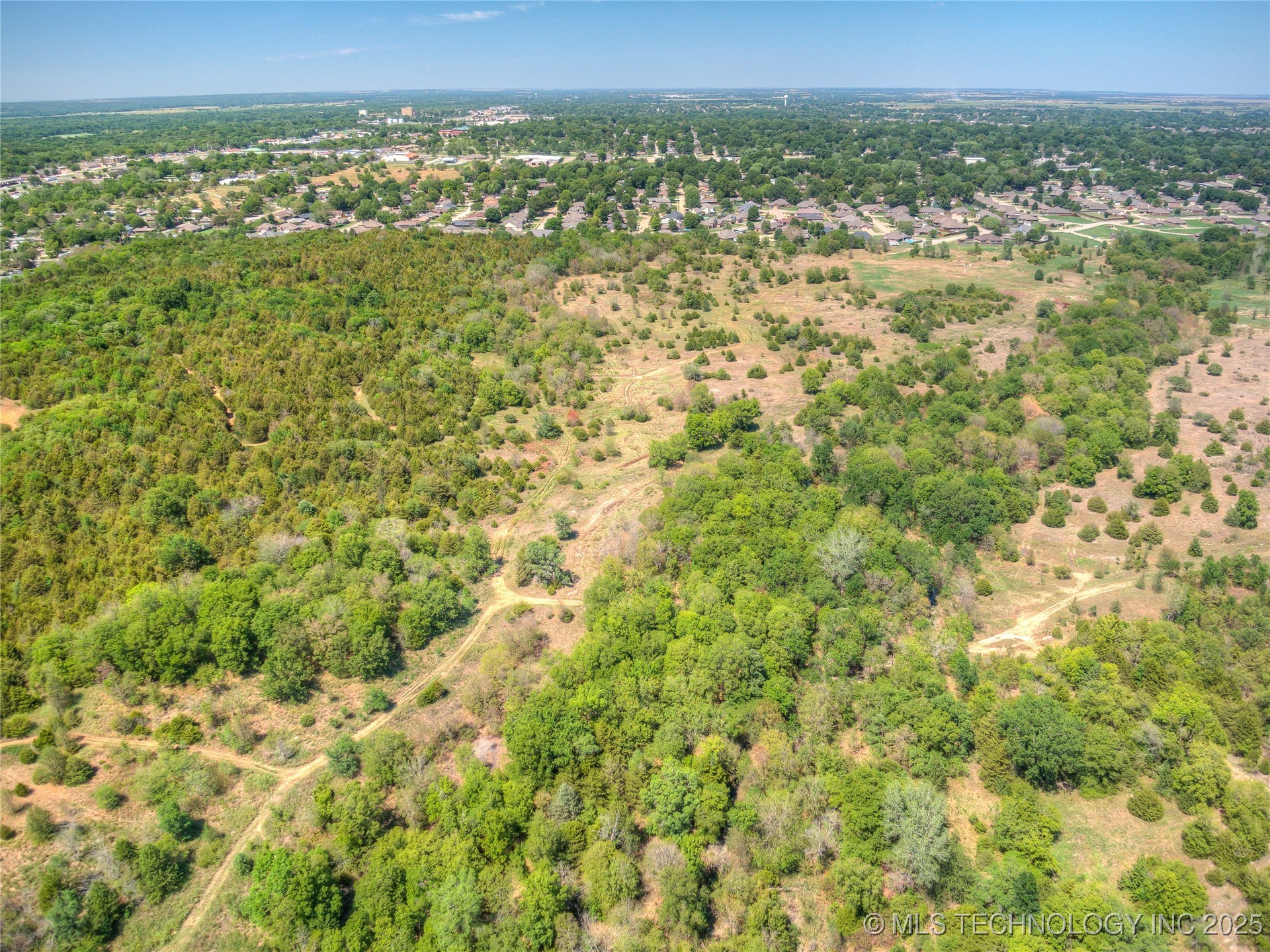 1 Se Barnett Avenue Property Photo 3