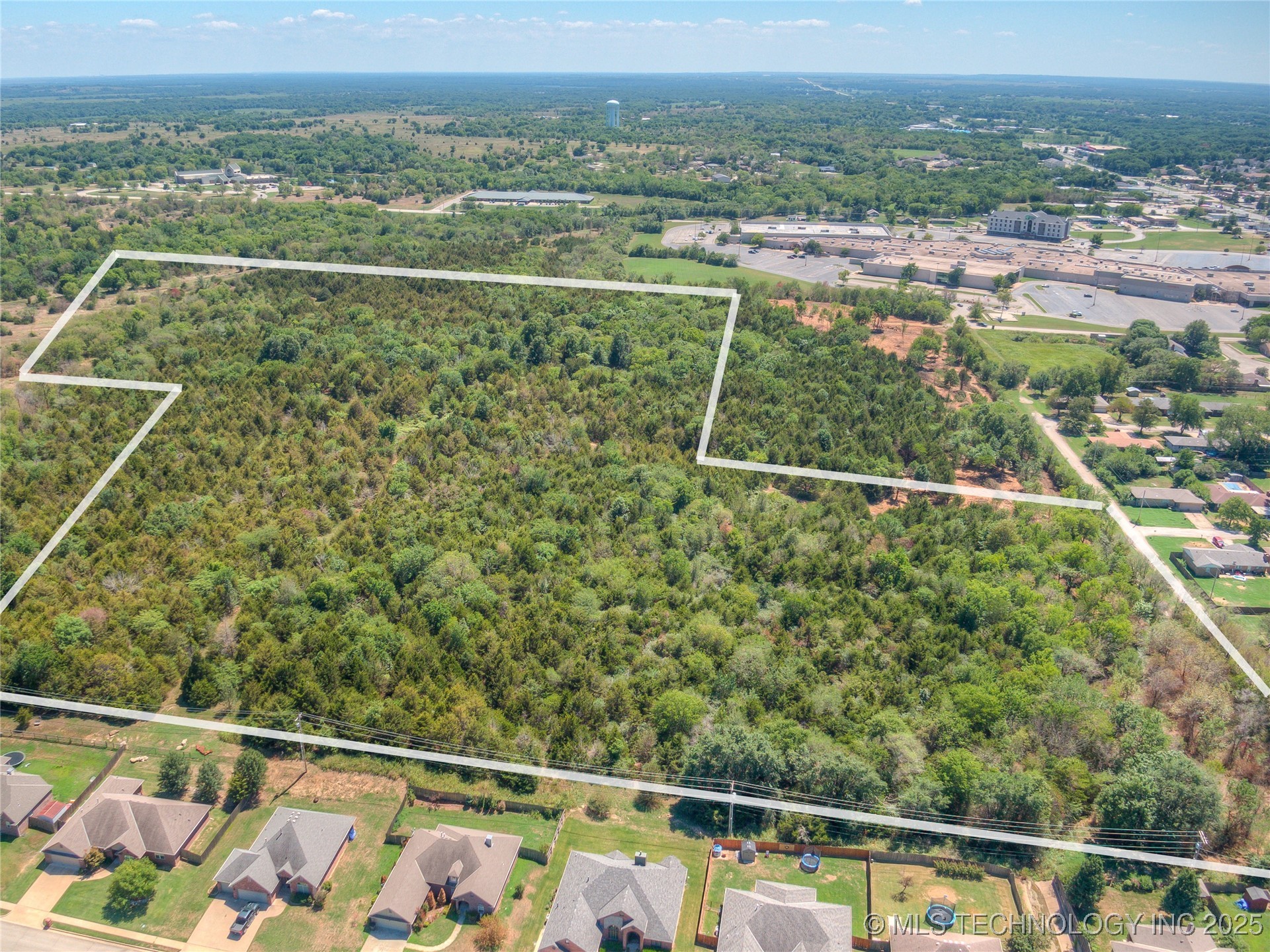 1 Se Barnett Avenue Property Photo 6