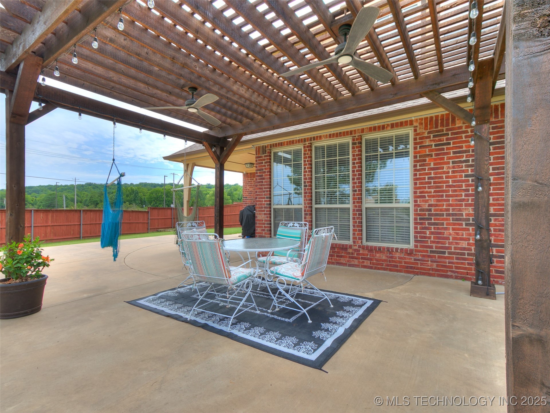 5033 S 165th East Avenue Property Photo 11