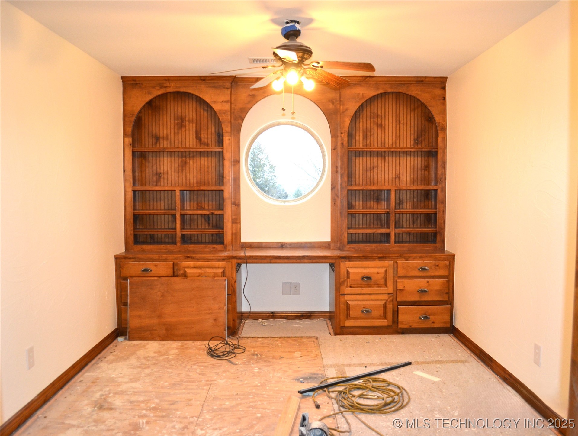 4121 N Commerce Street Property Photo 24