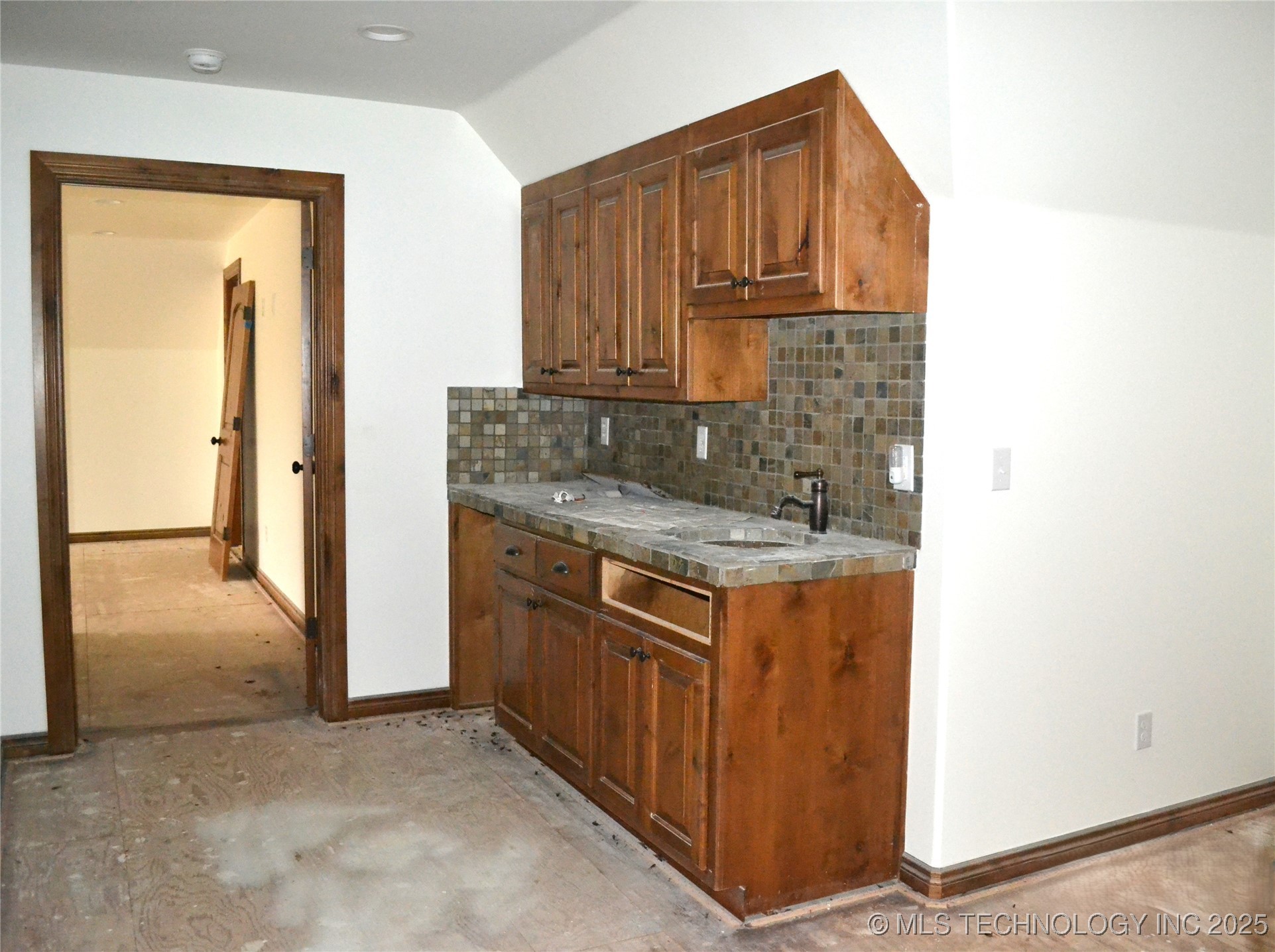 4121 N Commerce Street Property Photo 25