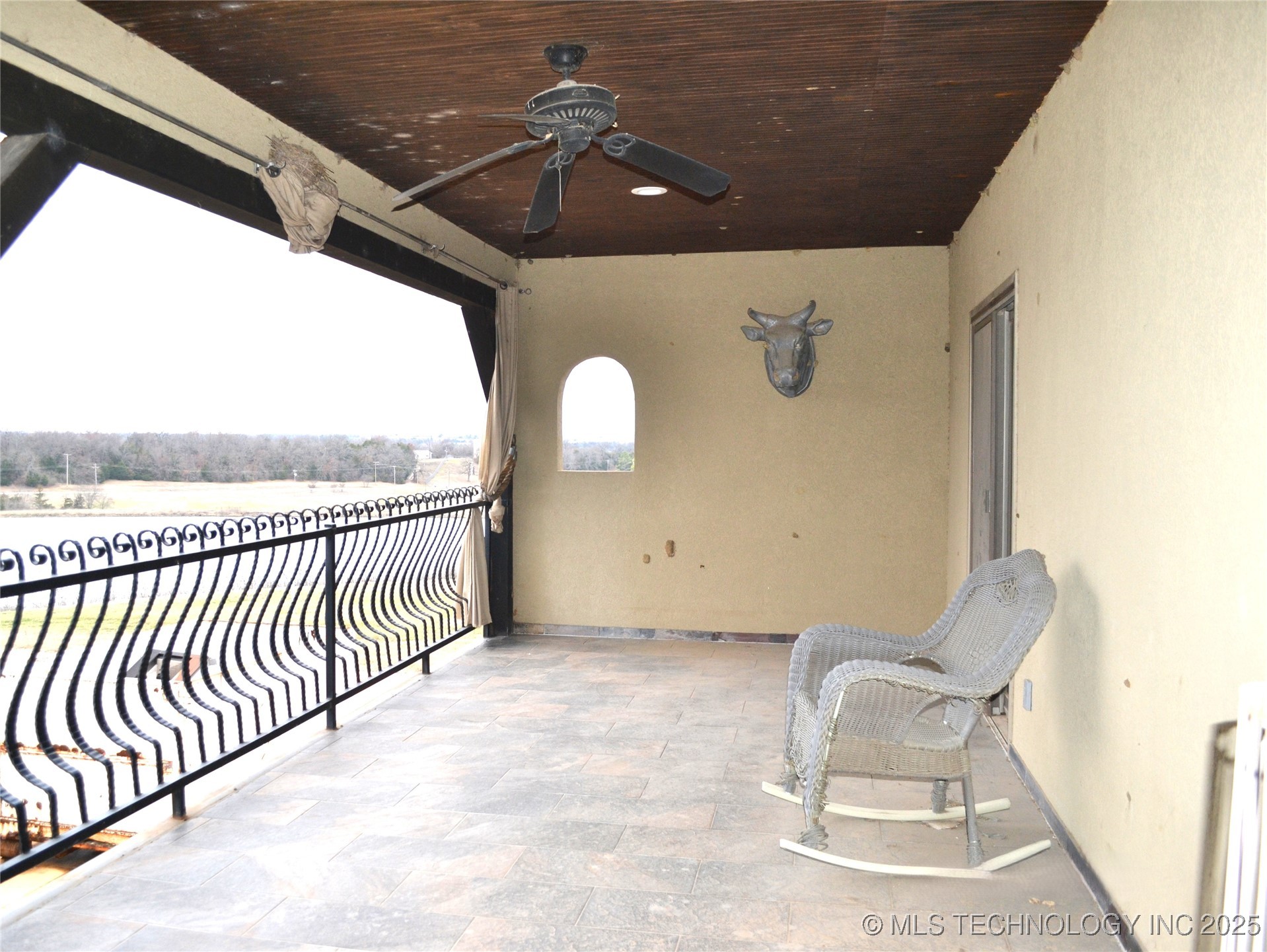 4121 N Commerce Street Property Photo 31