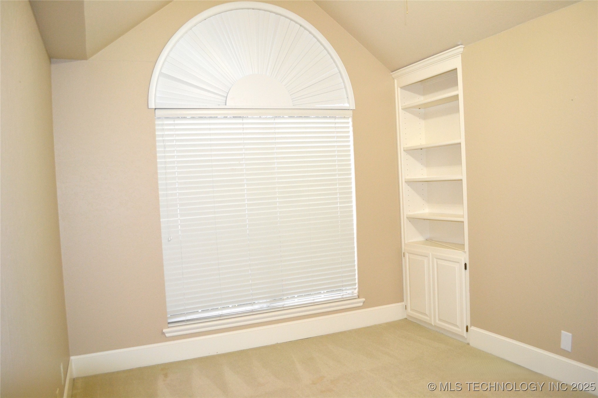 935 Majestic Hills Road Property Photo 10