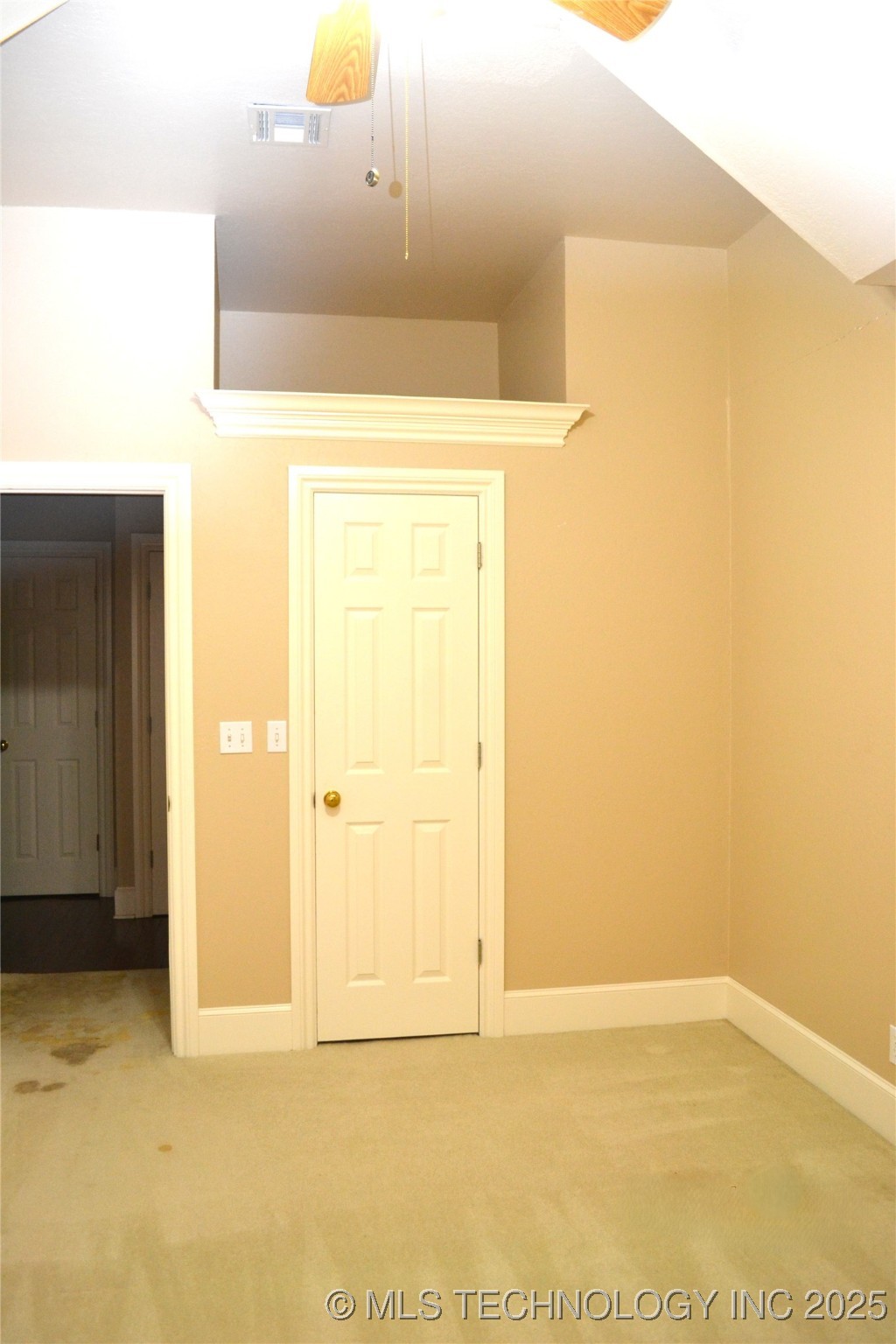 935 Majestic Hills Road Property Photo 11