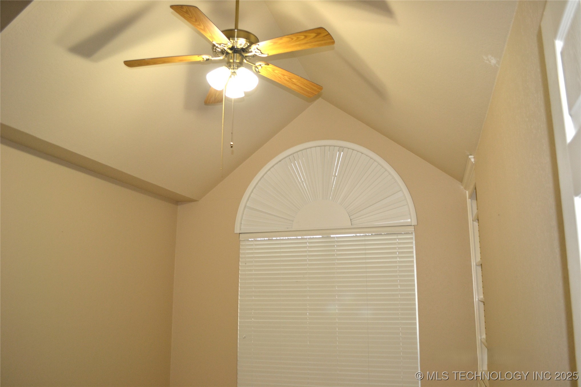 935 Majestic Hills Road Property Photo 12