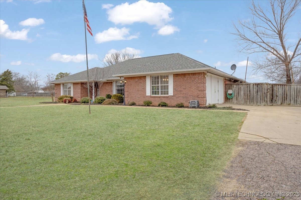 4800 Brookhaven Property Photo 3