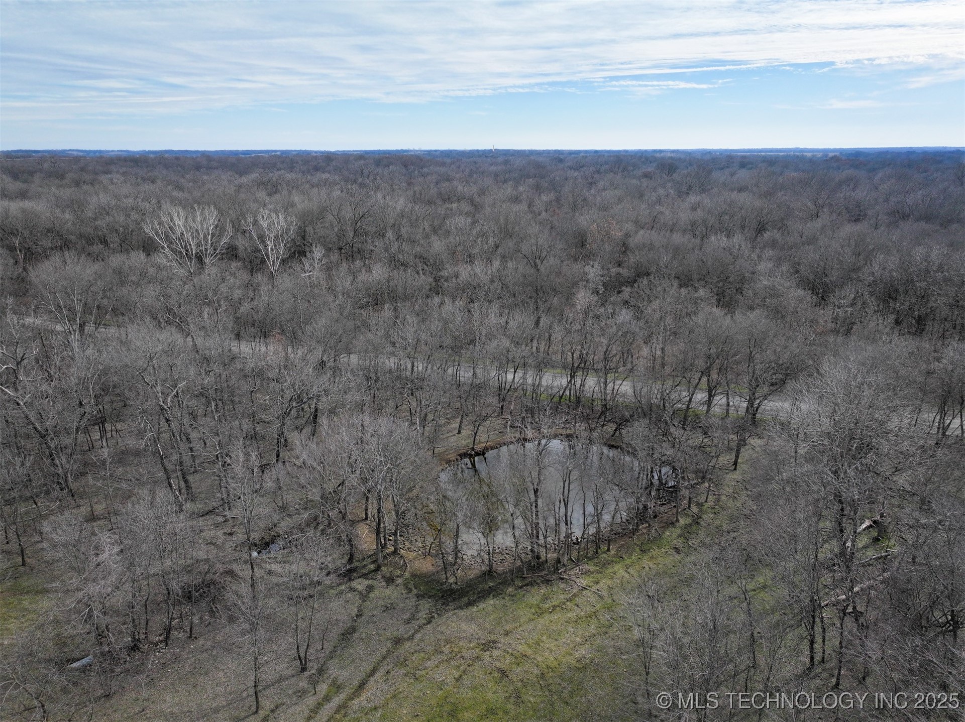 40 E 270 Road Property Photo 13