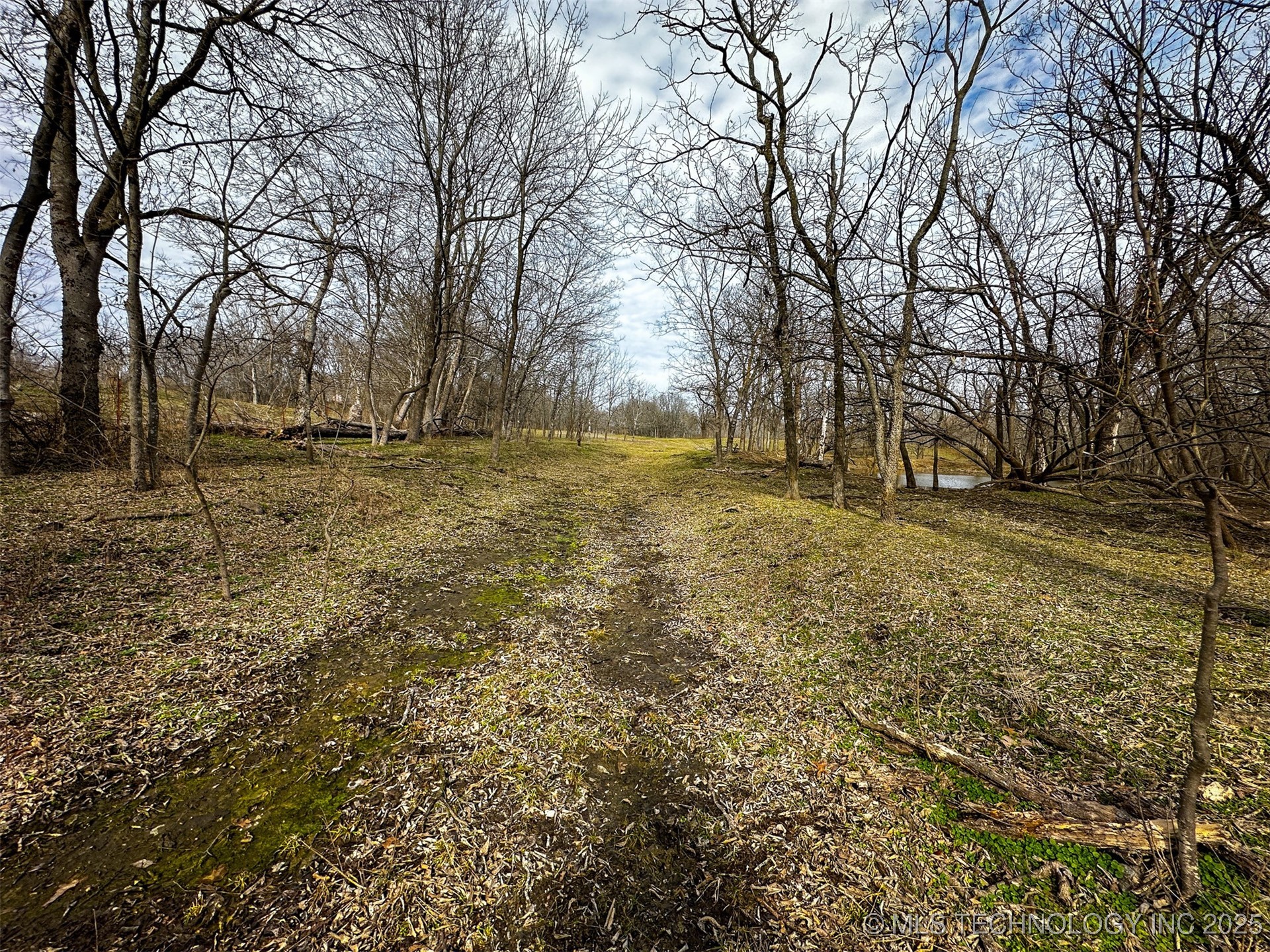 40 E 270 Road Property Photo 18