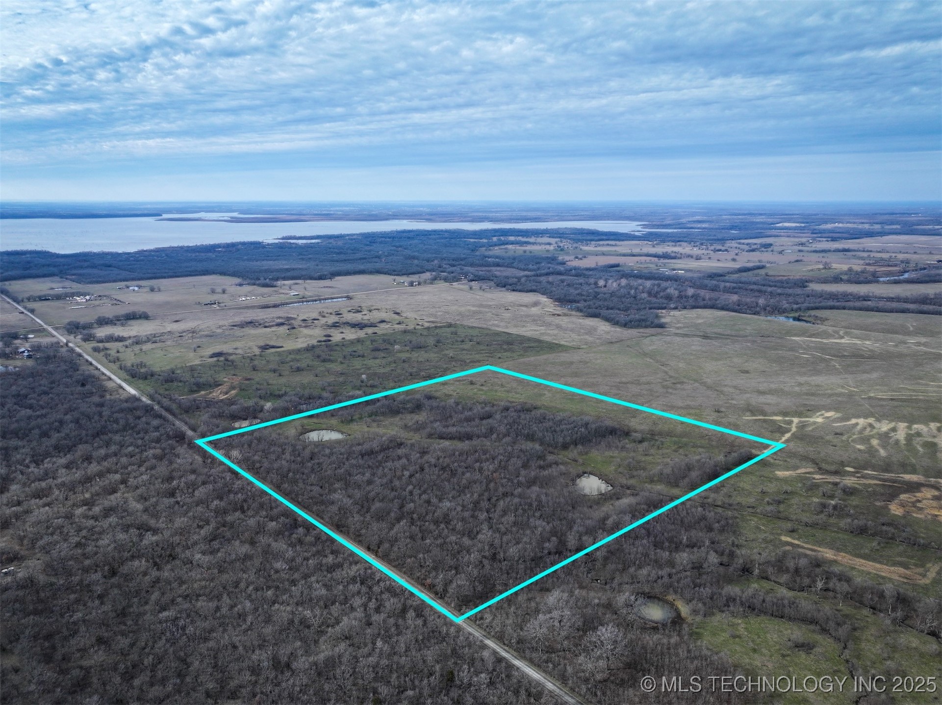 40 E 270 Road Property Photo 38