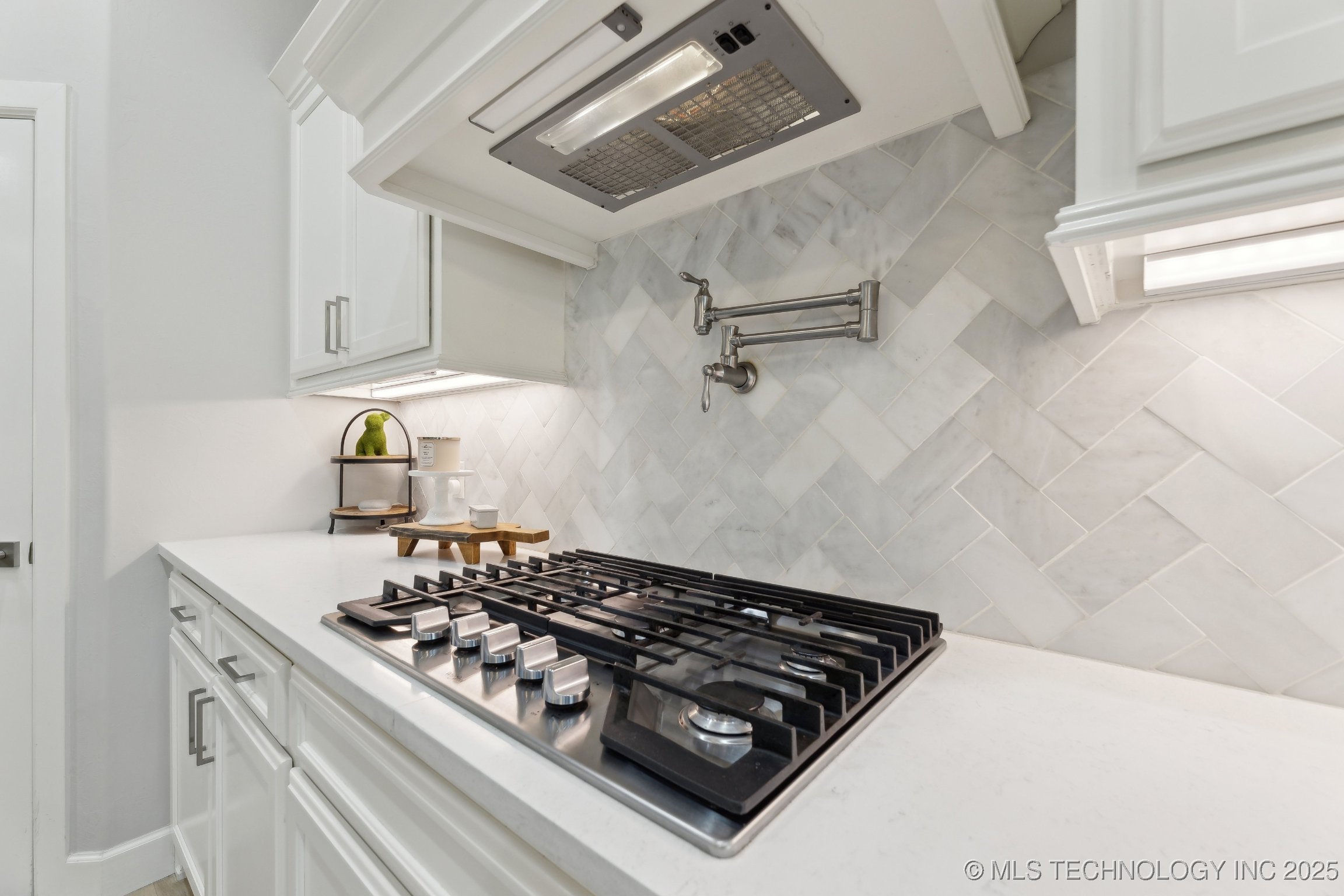 11222 S Redbud Street Property Photo 11