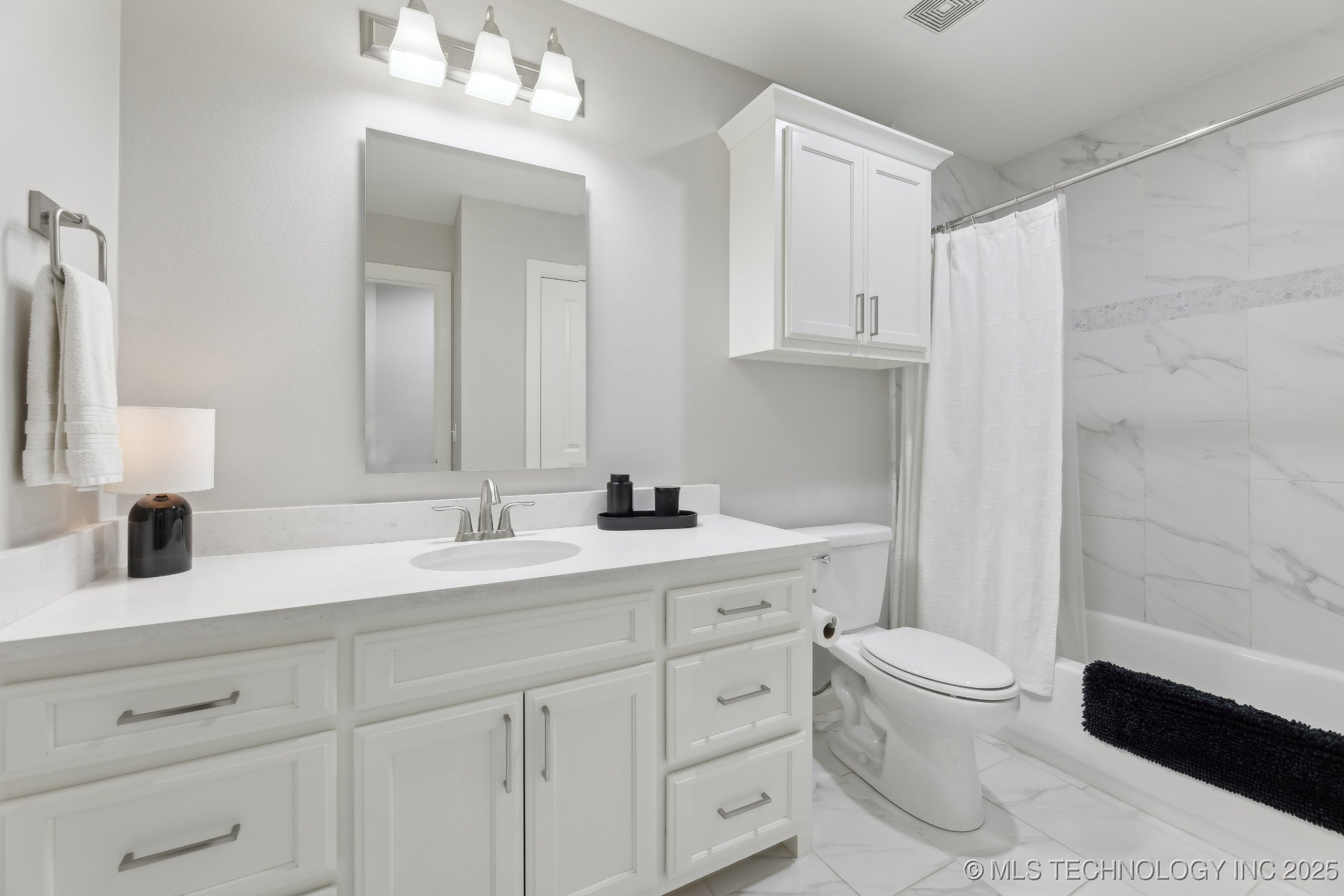 11222 S Redbud Street Property Photo 17