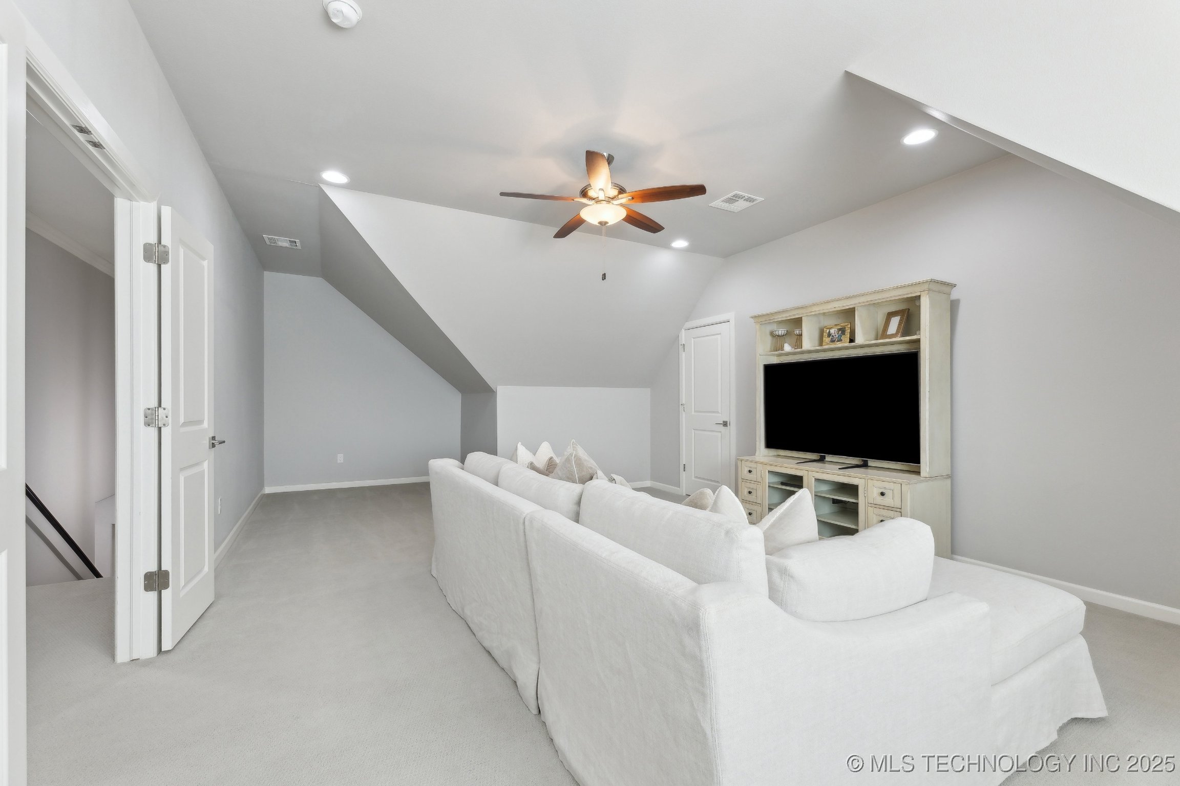 11222 S Redbud Street Property Photo 28