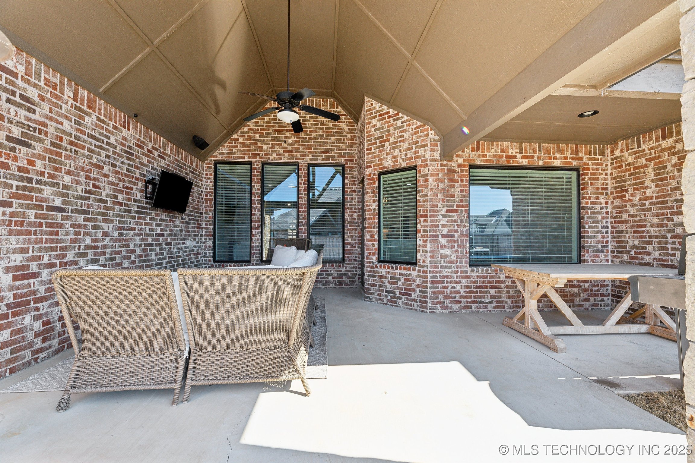 11222 S Redbud Street Property Photo 34